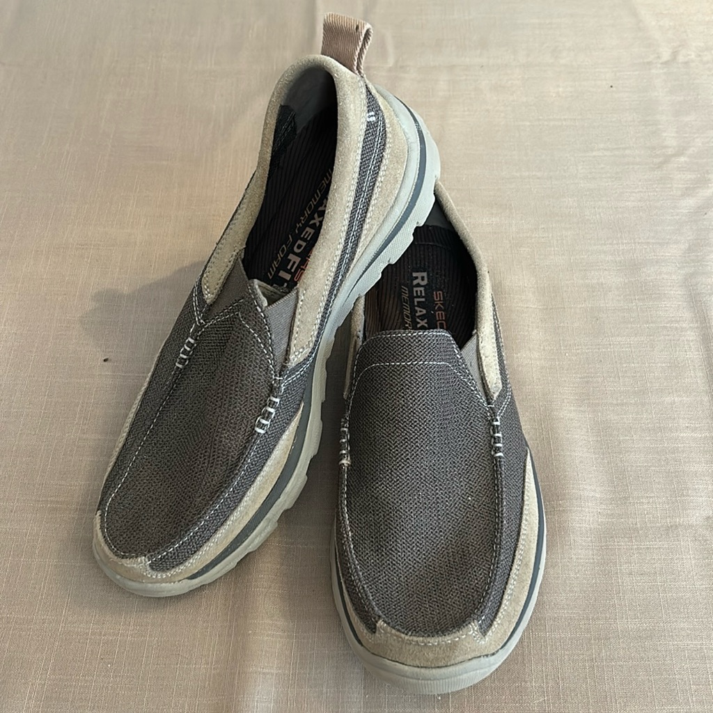 Nwot Mens Skechers Shoes